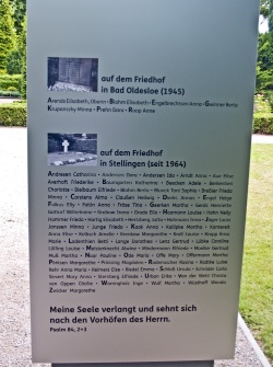 Informationsstele auf dem Diakonissenfriedhof auf dem Stellinger Friedhof.